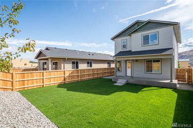 414 S Kansas Loop, East Wenatchee, WA 98802 - photo 2