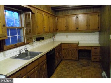 99 Georgetown Rd, Columbus, NJ 08022 - photo 4