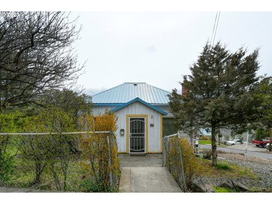 1116 NW Despain Ave, Pendleton, OR 97801 - photo 2