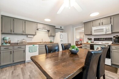 10921 W 64th Terrace, Shawnee, KS 66203 - photo 7