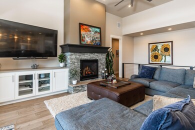19379 Alianna Loop, Bend-13