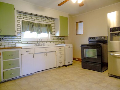 34 Nelson St, Franklin, NH 03235 - photo 6