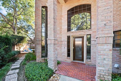 8015 Oakwood Trace, Houston, TX 77040 - photo 4