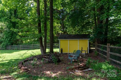 2825 Edwin Jones Dr, Charlotte, NC 28269 - photo 5