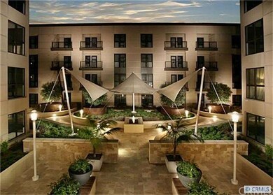 Lennox Courtyard