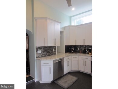 163 Carson St, Philadelphia, PA 19127 - photo 2