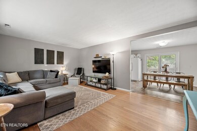 3-web-or-mls-HghlndVw512 (1)