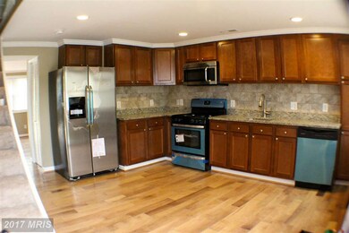 904 Winsap Ct, Halethorpe, MD 21227 - photo 4