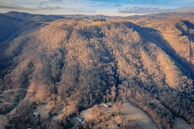 Airpoint Dr unit LotWP001, Roanoke, VA 24018 - photo 2