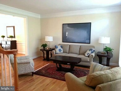 2723 Robaleed Way, Herndon, VA 20171 - photo 6