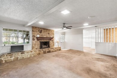 304 Trailwood Dr, Joshua, TX 76058 - photo 7