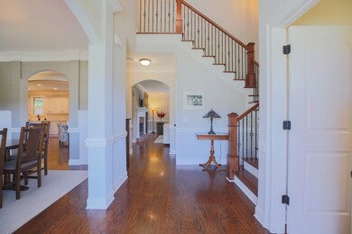 2-Story Foyer