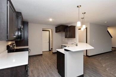 2126 Holly Meadow Ave SW, Cedar Rapids, IA 52404 - photo 5