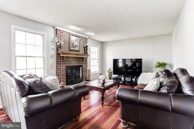 6250 Darlington Ct, Frederick, MD 21703 - photo 3