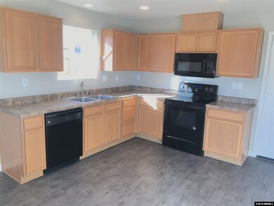 8834 Sunset Breeze Dr, Reno, NV 89506 - photo 3