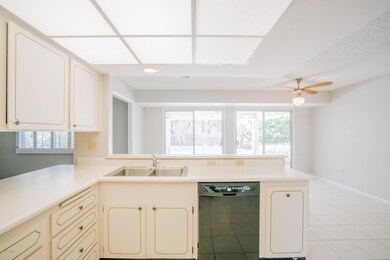 9833 W Evergreen Dr, Sun City, AZ 85373 - photo 7