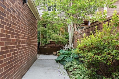 4056 Columns Dr SE unit 5B, Marietta, GA 30067 - photo 7