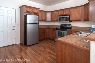02 Kitchen