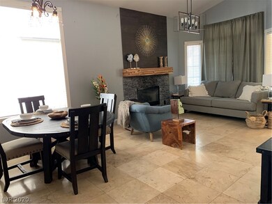OPEN FLOOR PLAN- GREAT FOR ENTERTAINING!