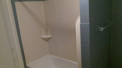 718 S Walnut St, Nanticoke, PA 18634 - photo 5