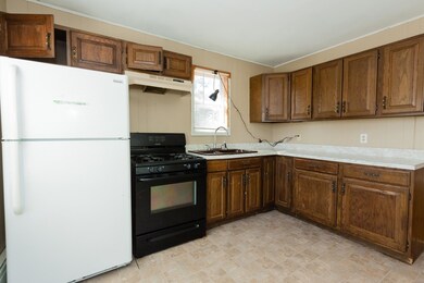 316 Crittenden St, Chenoa, IL 61726 - photo 7