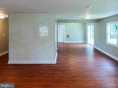 10 Peppermint Ln, Willingboro, NJ 08046 - photo 6