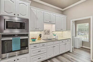 317 Frazier Dr, Hurst, TX 76053 - photo 3