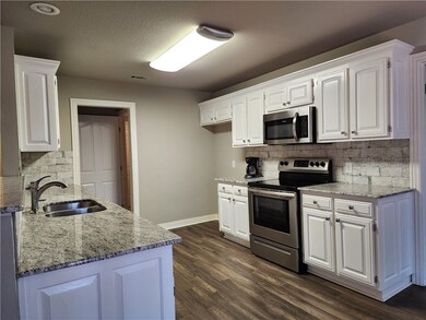 404 Old Forge Dr, Bentonville, AR 72712 - photo 4