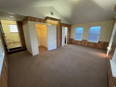 538 E Rock Island Ave, Boyd, TX 76023 - photo 6