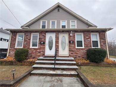 23 Knight St unit 23, West Warwick, RI 02893 - photo 2