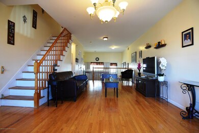29 Peacock Loop, Staten Island, NY 10309 - photo 5