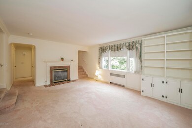 14 Ferris Dr, Old Greenwich, CT 06870 - photo 2