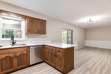 814 N Belview-17