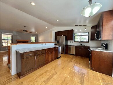 5339 S Uravan Ct, Centennial, CO 80015 - photo 4