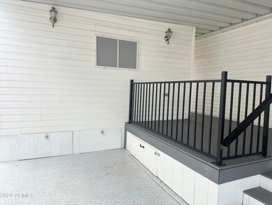SHED/HOBBY ROOM