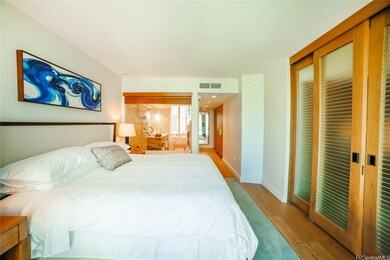 Ritz Carlton Residences Tower II unit 2001, Honolulu, HI 96815 - photo 4