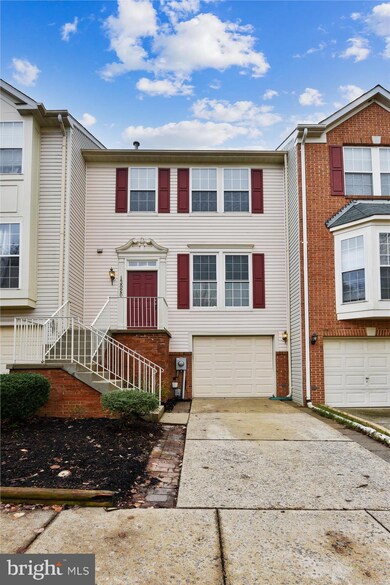 13020 Rosebay Dr, Germantown, MD 20874 - photo 2