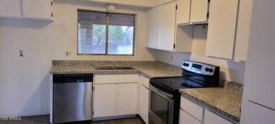 4217 N 81st Dr, Phoenix, AZ 85033 - photo 2