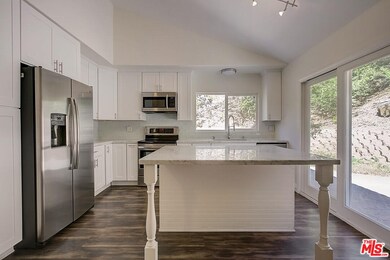 3158 Sierra Dr, Westlake Village, CA 91362 - photo 2