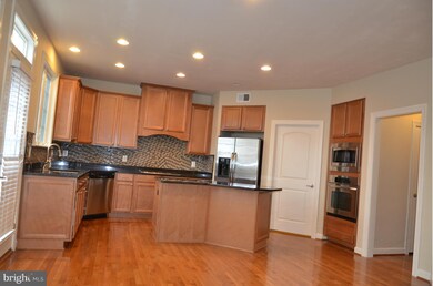 40649 Banshee Dr, Leesburg, VA 20175 - photo 6