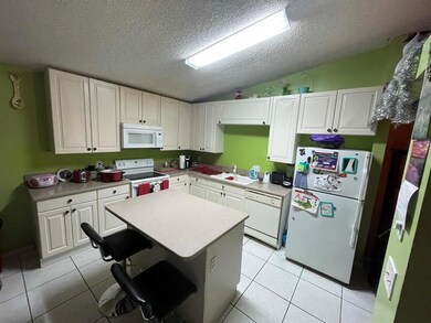 4413 Woodstock Dr unit D, West Palm Beach, FL 33409 - photo 6