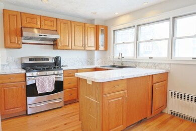 32 Circuit Ave, Newton Highlands, MA 02461 - photo 3