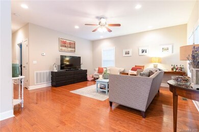 74 W Chapel Rd, Asheville, NC 28803 - photo 3