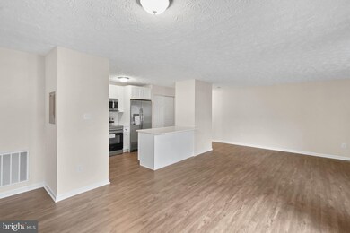 2137 Wainwright Ct unit 1C, Frederick, MD 21702 - photo 3