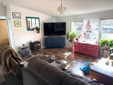 200 Riverwood Ln, Dunsmuir, CA 96025 - photo 3