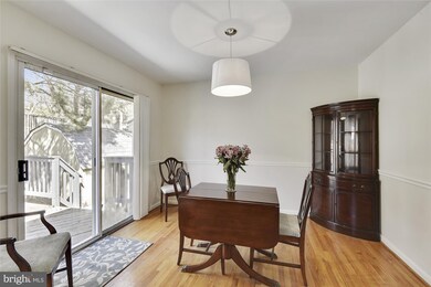 6836 Stoneybrooke Ln, Alexandria, VA 22306 - photo 7