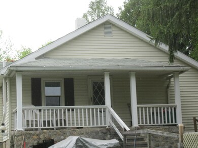 334 Lidy Rd, Dupont, PA 18641 - photo 2