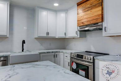 1611 Rosewood St, Texarkana, TX 75501 - photo 5