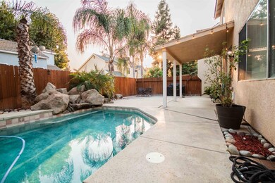 Stunning pool with brand new energy efficient pool
