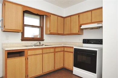 898 W 1085 N, Fountaintown, IN 46130 - photo 7